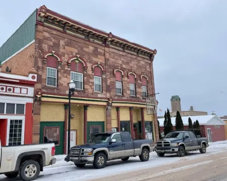 Spacious 4-bedroom at La Casa della Nonnina Hotels in Negaunee