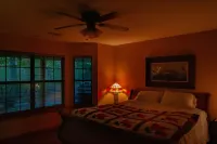Peaceful Fishing and Mindful Retreat Cabin on Little Red River