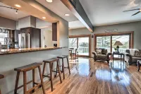 Chain of Lakes Escape with Hot Tub & River Access!