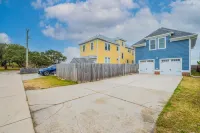 Family Fun! Across from Beach, 3 Min Walk, Ocean Views , Luxury Family Home
