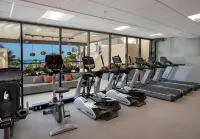 Direct Oceanfront in the Heart of Waikiki! Spectacular New Custom Reno!!!