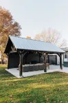 Entire home w/ BEAUTIFUL Backyard in Sugarcreek, Ohio