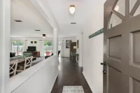 Beachside Bliss!! 4 Bedroom Home with private fenced backyard!