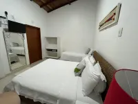 Pousada Praia e Conforto Отели в г. 