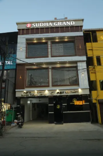 Sudha Grand Hotel berhampiran Tambaram