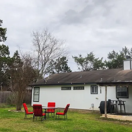 DRIP DROP INN - Stylish Hill Country Home in the Heart of Dripping Springs Отели в г. Дрипинг Спрингс