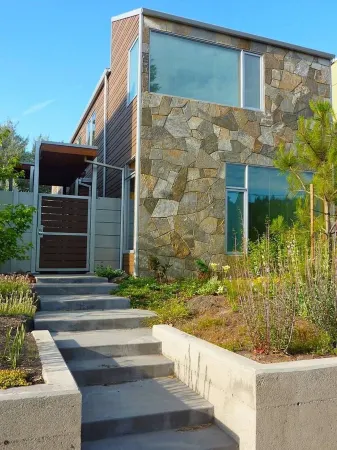 Luxury Modern on Newport- Westside | Walk | Dog friendly