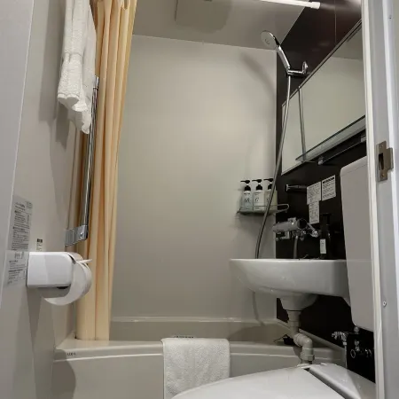 ELE Hotel Higashi-Nihonbashi Отели рядом с достопримечательностью «Станция метро Ningyocho»
