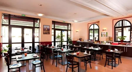 Le Clocher de Rodez Centre Gare Отели рядом с достопримечательностью «Университет Тулуза 1»