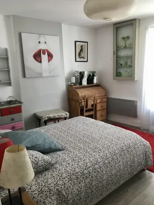 Le Poinçon renversé Cozy and green