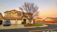 Spacious 5-bedroom 3-bath house in delightful Elk Grove