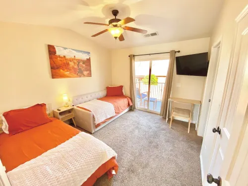 Desert Sanctuary in Kanab Near Zion, Bryce and Grand Canyon National Parks