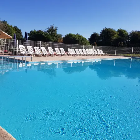Sirius with parking and shared pool