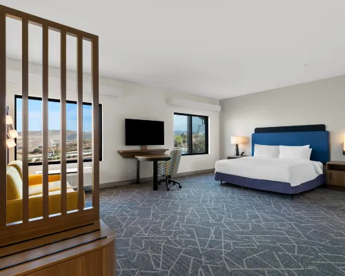 Hampton Inn & Suites by Hilton Corona Hotels in Riverside County