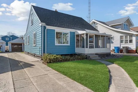 Welcome to Lakeside Magnolia Cottage Отели в г. Толедо