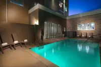 Executive Residency by Best Western - Swimmingpools