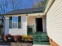 Cambridge of Corolina in Clayton/Garner/40/42 Raleigh Area with WiFi & King Beds