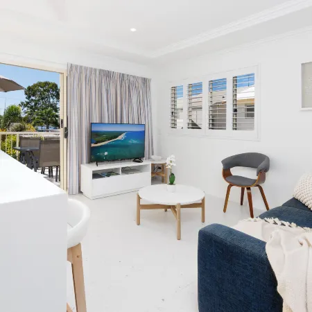 Noosa River Palms