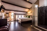 The Columns Hotels in Krong Kampot