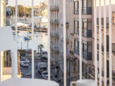 Island Guesthouse Hoteles en Gżira