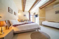 Ta' Pinu Bed & Breakfast - Homestays