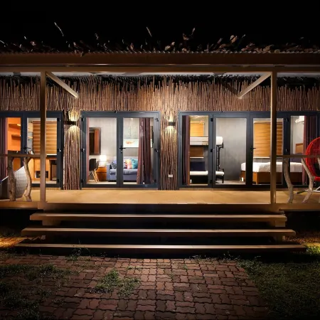 Crusoe Cabins Casobe