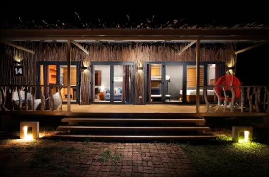 Crusoe Cabins Casobe