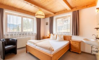 Chalet in Zell am Ziller Near Ski Lift