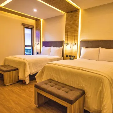 Hotel Plaza by Kavia