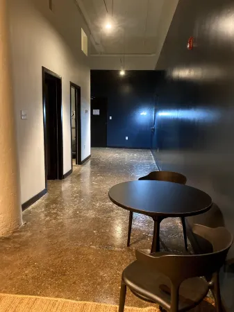 424 Gold Way-Apt. 302 Отели рядом с достопримечательностью «Храм познания»