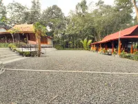 Kinarigiri Villa kios ruko taskombang new 주변 호텔
