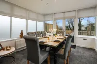 Plas Gwyn - Large Cottage Walk to Beach - Pet friendly