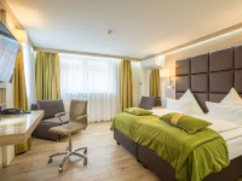 โรงแรมเบสท์เวสเทิร์นพลัส ฟืสเซิน โรงแรมในฟึสเซิน