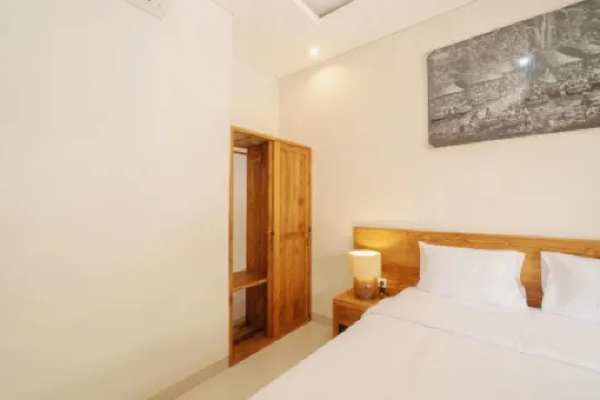 Komala Homestay by ecommerceloka Отели рядом с достопримечательностью «Villa Simona Oasis»