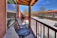 The Gonzo Inn - Mountain view