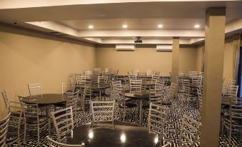 Hotel West Plaza