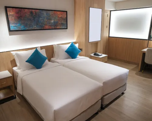 Transit by Encalm - NAP and Shower Hotels near MS Convention