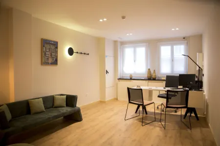 Hotel Plaza de La Paz Отели в г. Аро