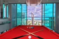 S&P Apartments - 2BR river view & balcony in CBD