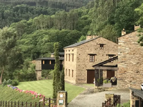 Aldea Rural y Gastro Restaurante Casona de Labrada Hotels in 