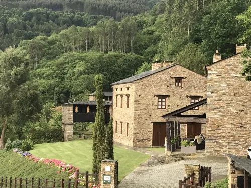 Aldea Rural y Gastro Restaurante Casona de Labrada - Villas
