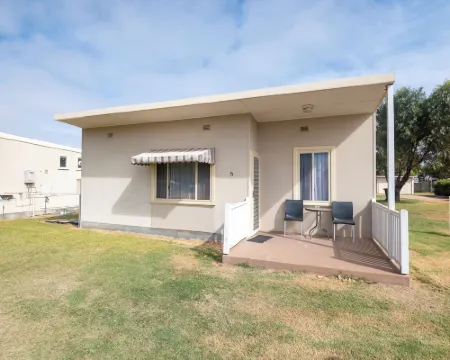 Belair Gardens Caravan Park Hotels in Geraldton