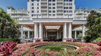 Steps from Baytowne Wharf with Pool & Private Beach Access - balcony