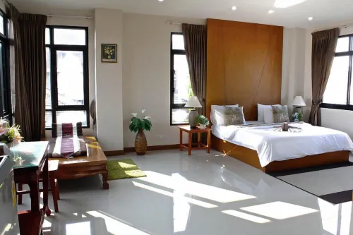 Yenjit Resort Hotels in Khlong Khuean District