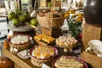 Crown Retreat Quy Nhon Resort - breakfast
