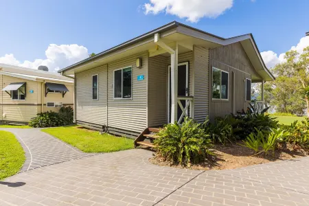 Nrma Lake Somerset Holiday Park