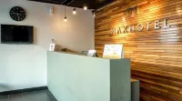 Max Hotel Subang Jaya - 2-Sterne