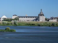 盧瓦爾河之花 布盧瓦酒店