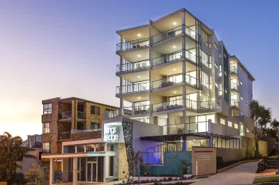 세룰리언 아파트먼츠 Caloundra Regional Gallery 주변 호텔