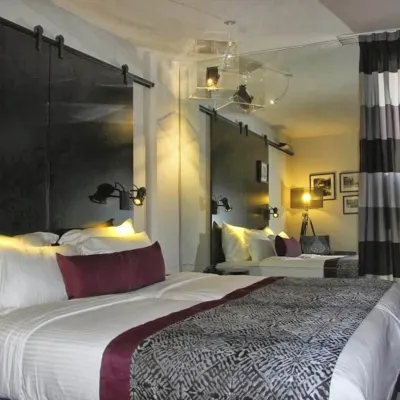 ซีเนม่าโฮเทล - โรงแรม Atlas Boutique โรงแรมใกล้ถนนดีเซนกอฟ
